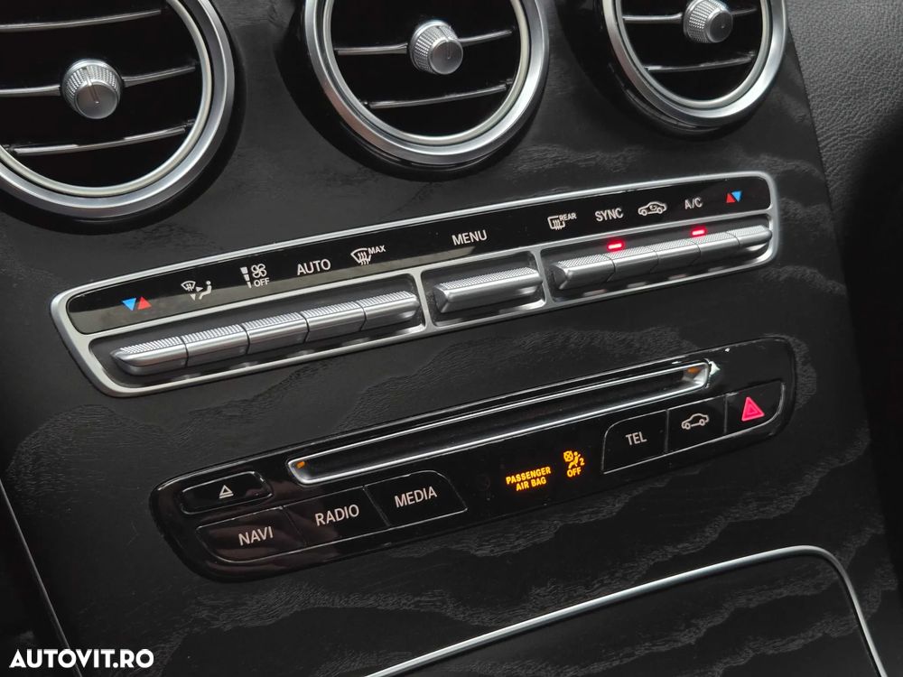 Mercedes-Benz GLC Coupe 250 d 4Matic 9G-TRONIC AMG Line - 12