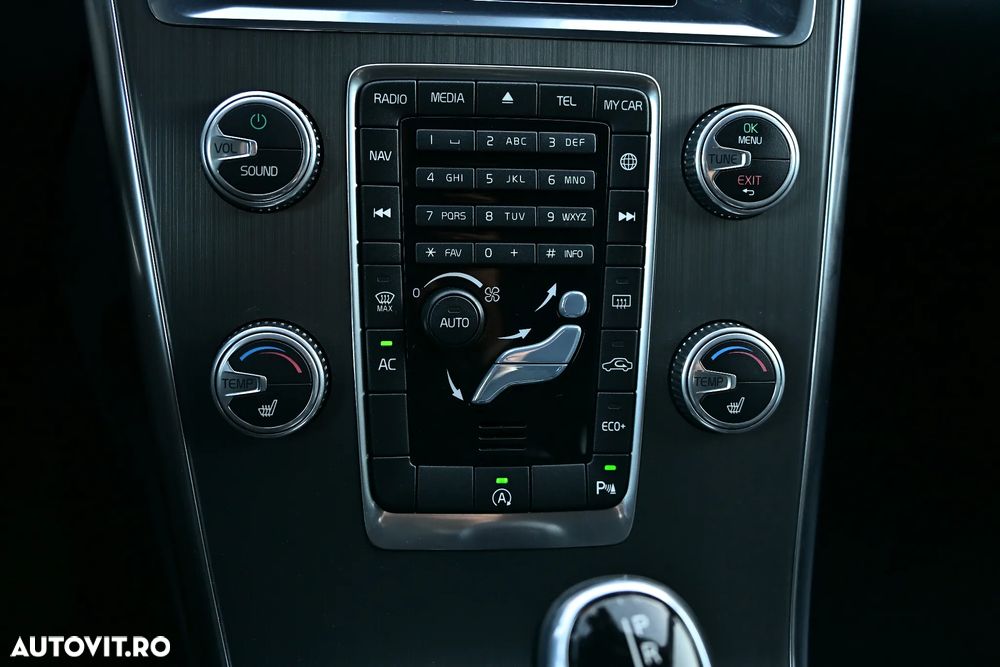 Volvo XC 60 D4 Geartronic Summum - 19