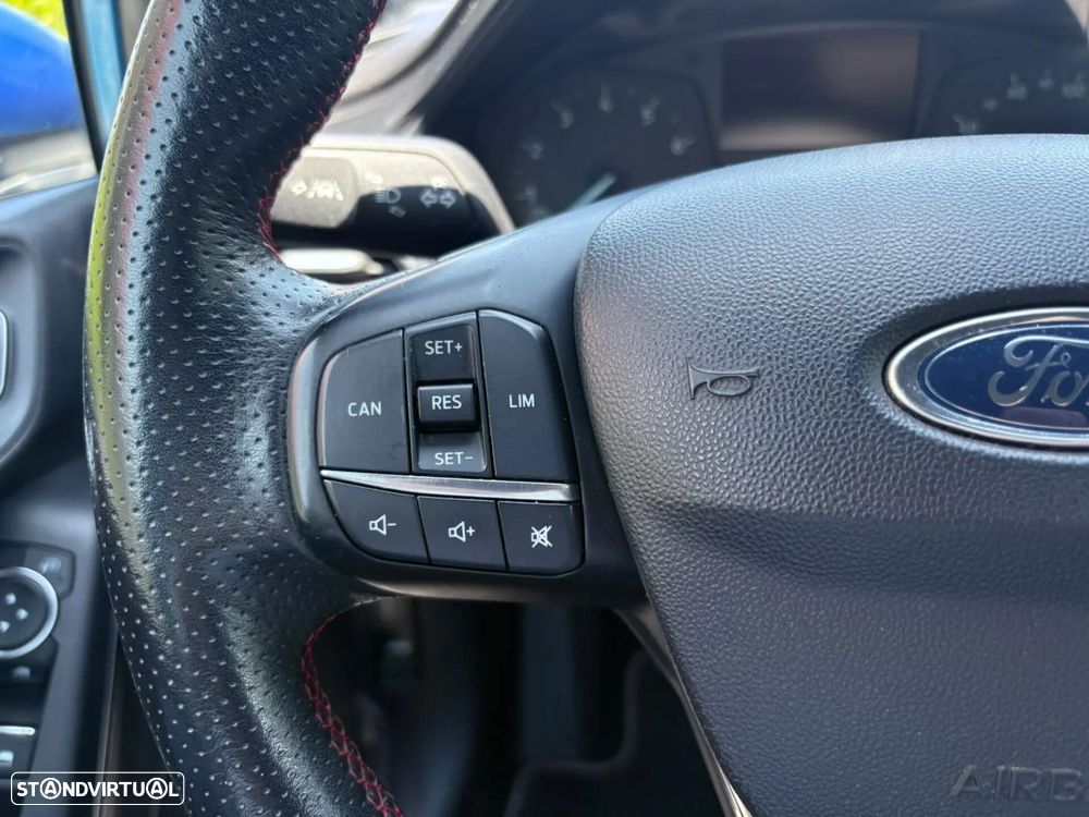 Ford Fiesta 1.0 EcoBoost ST-Line - 38