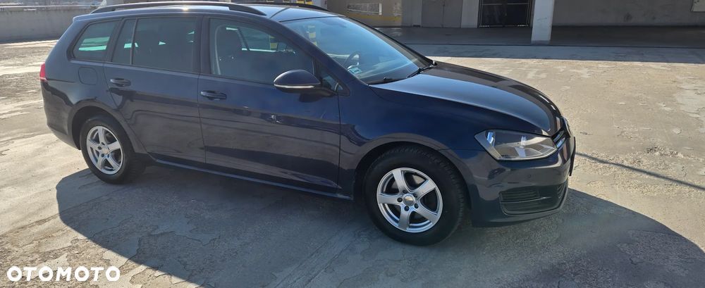 Volkswagen Golf 1.6 TDI BlueMotion Trendline - 4