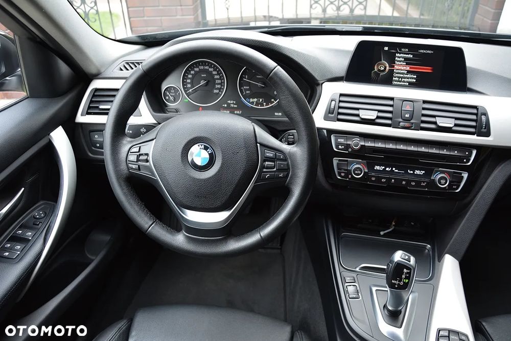 BMW Seria 3 320d - 26