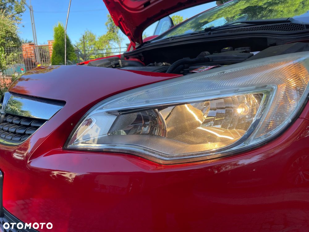 Opel Astra 1.6 Color Edition - 29