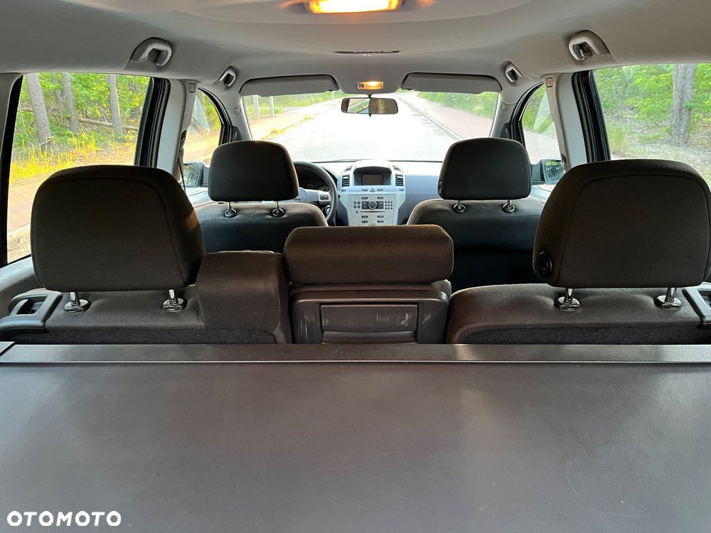 Opel Zafira - 13
