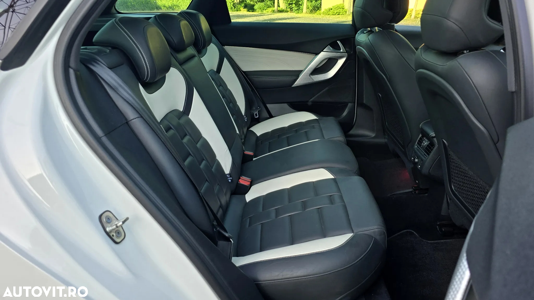 Citroën DS5 Hybrid4 Aut. Business Class - 10