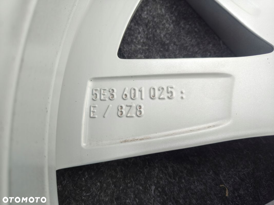 FELGA SKODA OCTAVIA IV 17 5E3601025E ORYGINAŁ tel.509100323 - 4