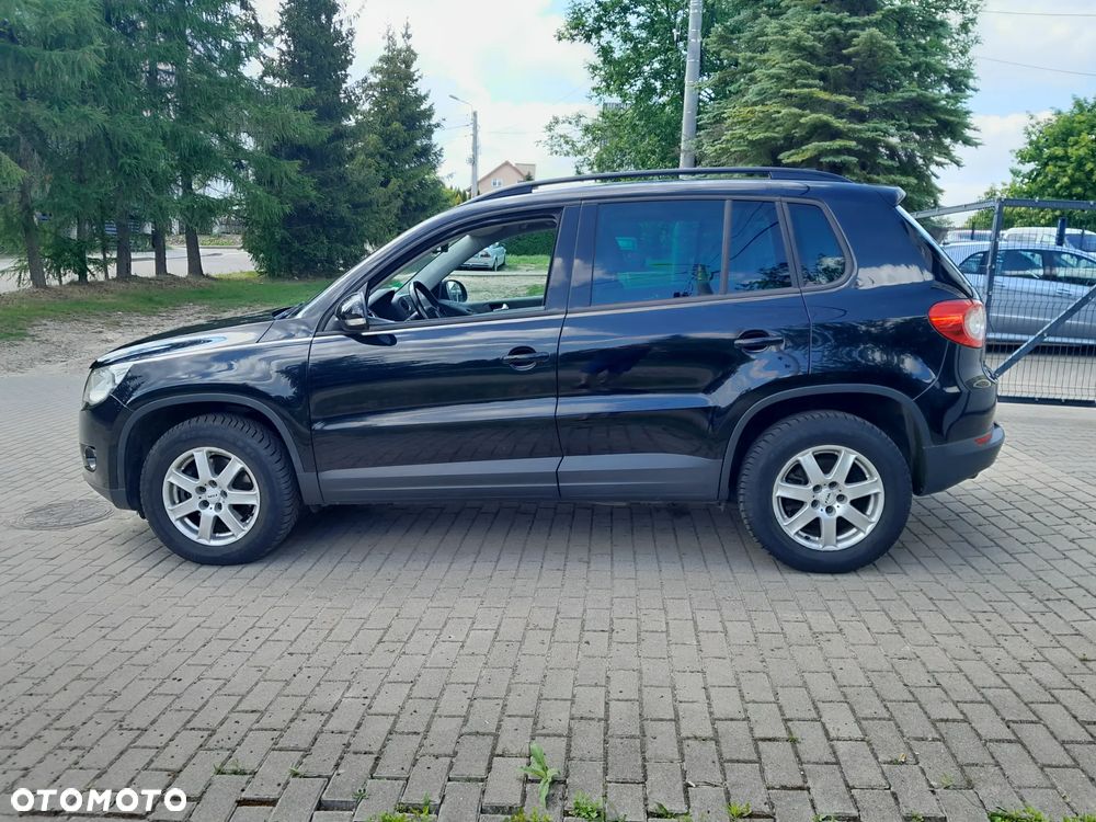 Volkswagen Tiguan 1.4 TSI BlueMotion Technology Exclusive - 2