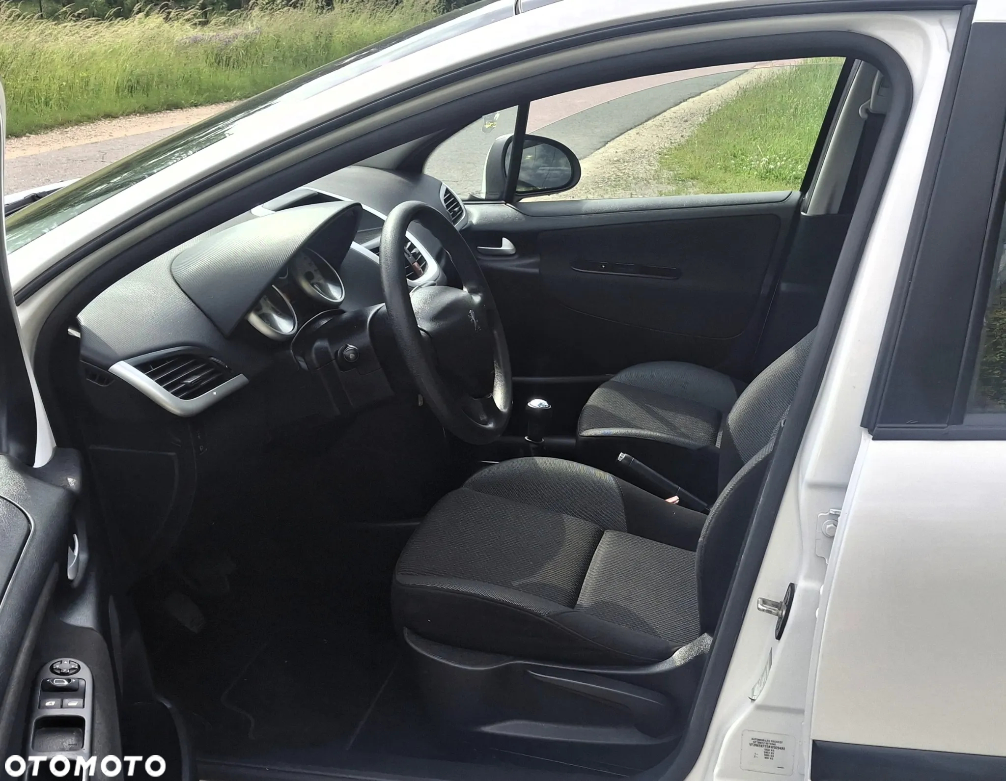 Peugeot 207 75 Urban Move - 5