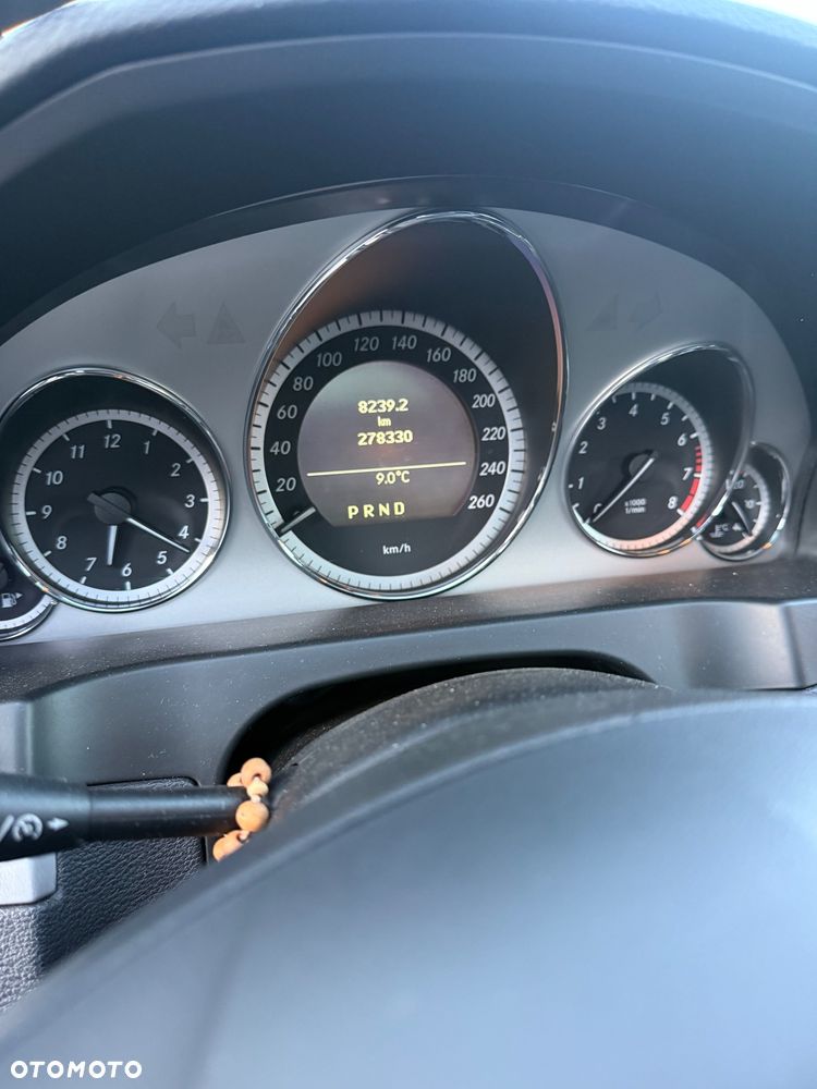 Mercedes-Benz Klasa E 250 CGI BlueEffICIENCY - 11