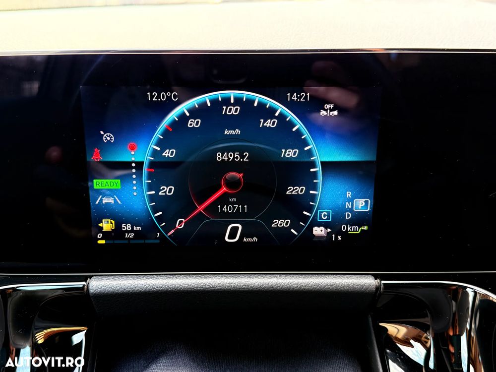 Mercedes-Benz GLA 250 e 8G-DCT Special Edition - 35