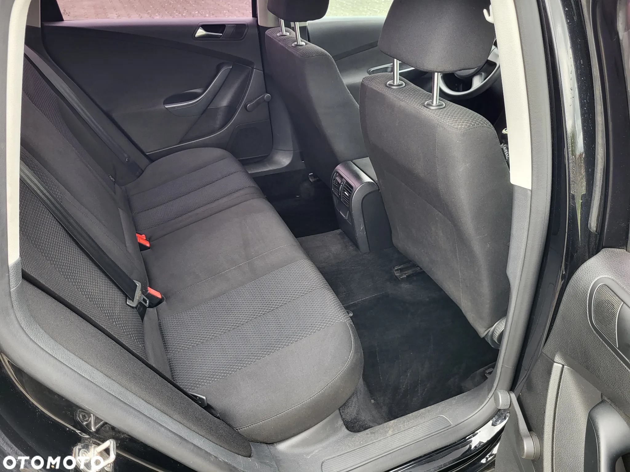 Volkswagen Passat Variant 1.6 TDI BlueMotion Technology Comfortline - 15