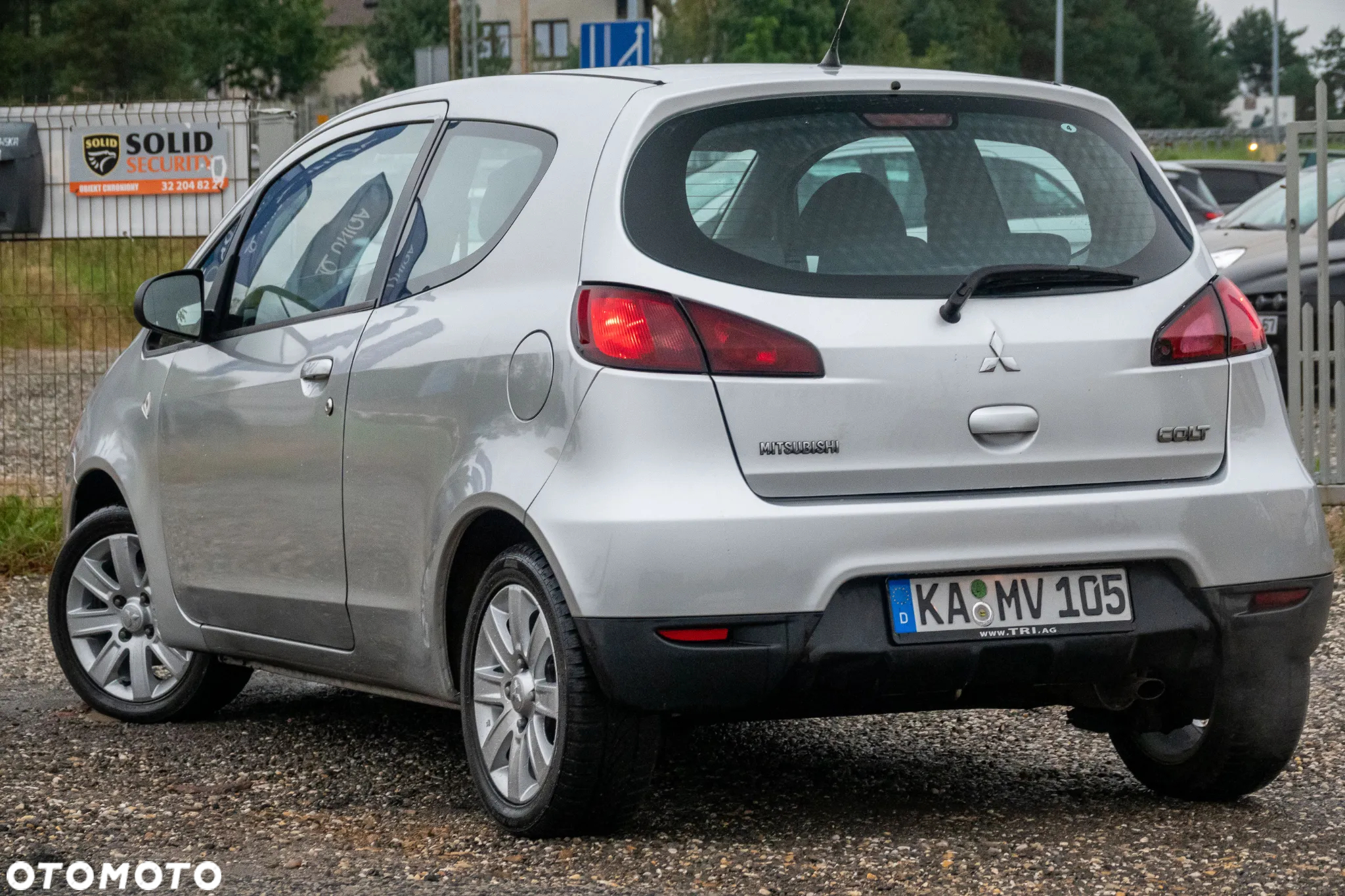 Mitsubishi Colt - 3