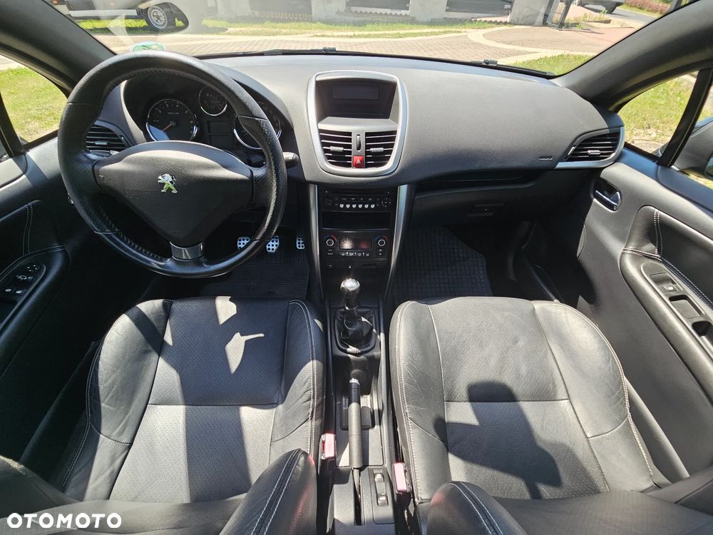 Peugeot 207 CC - 25