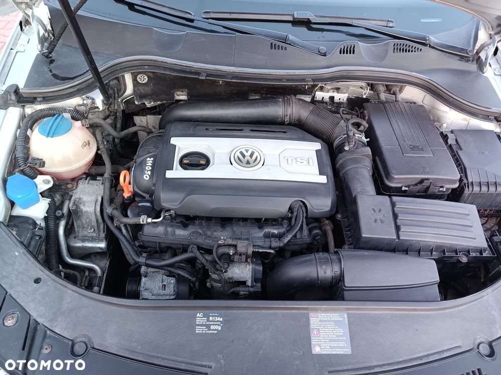 Volkswagen Passat 1.8 TSI Comfortline - 10