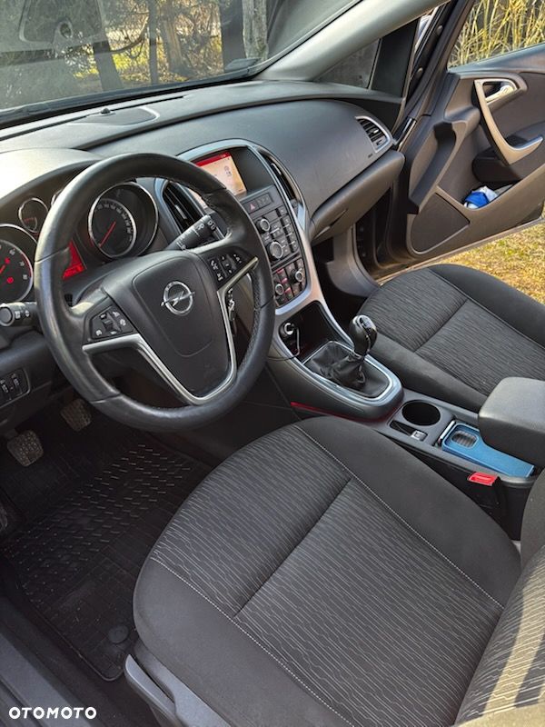 Opel Astra 1.4 Turbo - 13