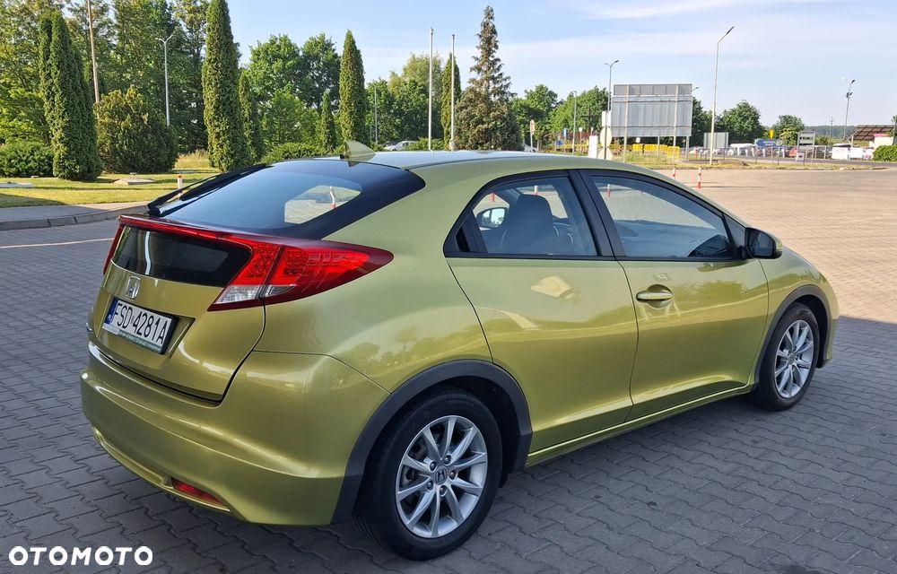 Honda Civic 1.4 i-VTEC Comfort - 6