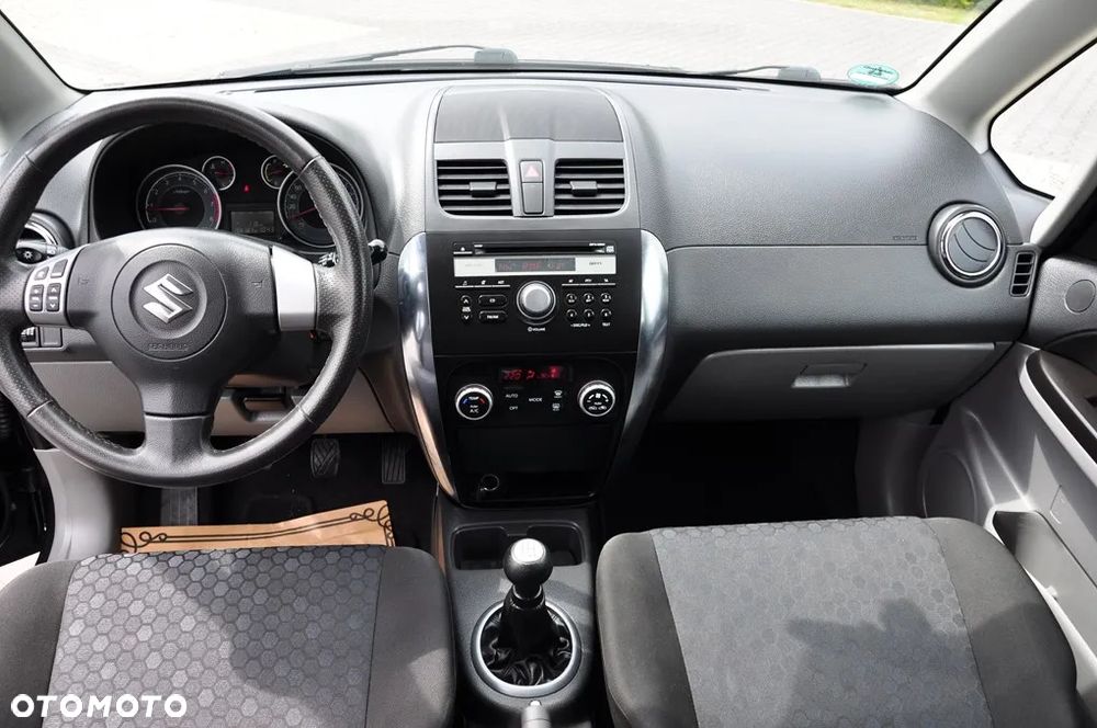 Suzuki SX4 1.6 Premium 4WD - 31