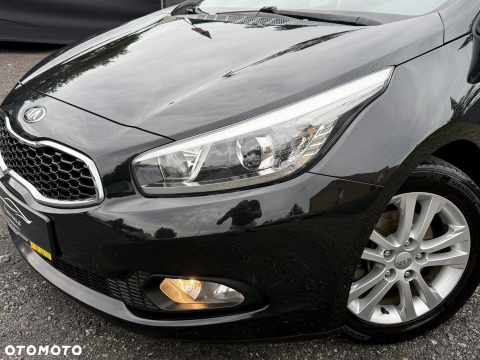 Kia Ceed 1.6 GDI Dream-Team Edition - 2