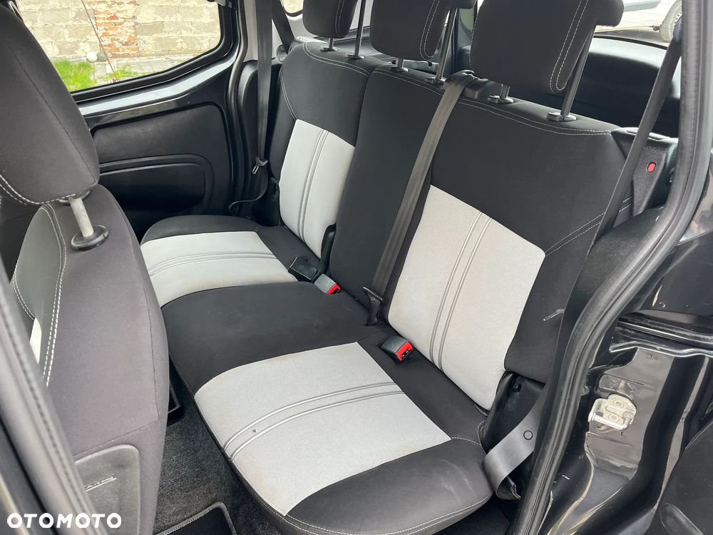 Fiat Qubo - 11