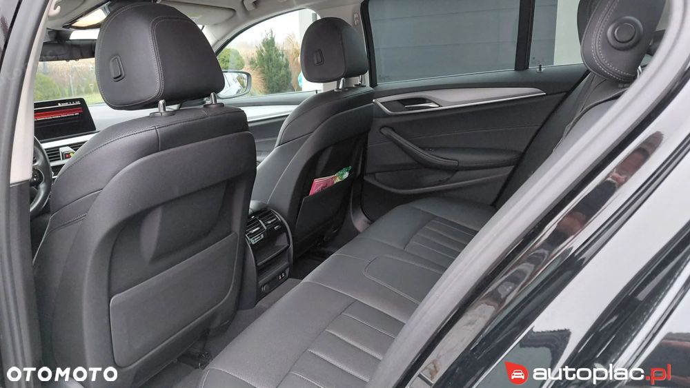 BMW Seria 5 518d Luxury Line sport - 21