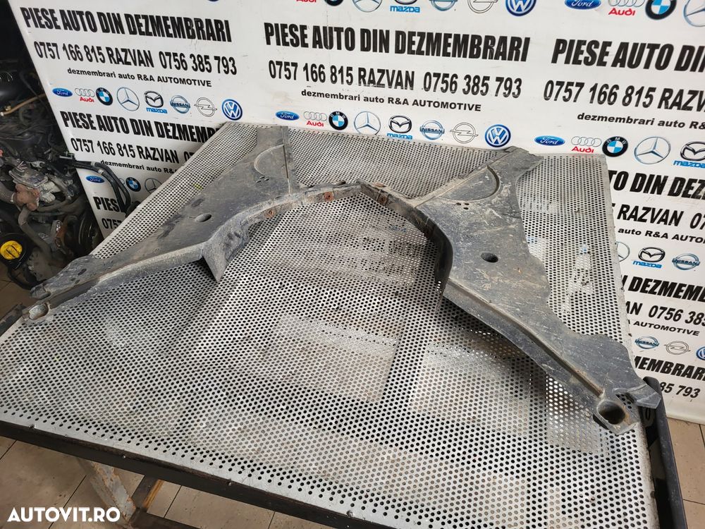 Protectie Rezervor Stanga Dreapta Bmw F10 Dezmembrez Bmw F10 LCI N55B30 - 2