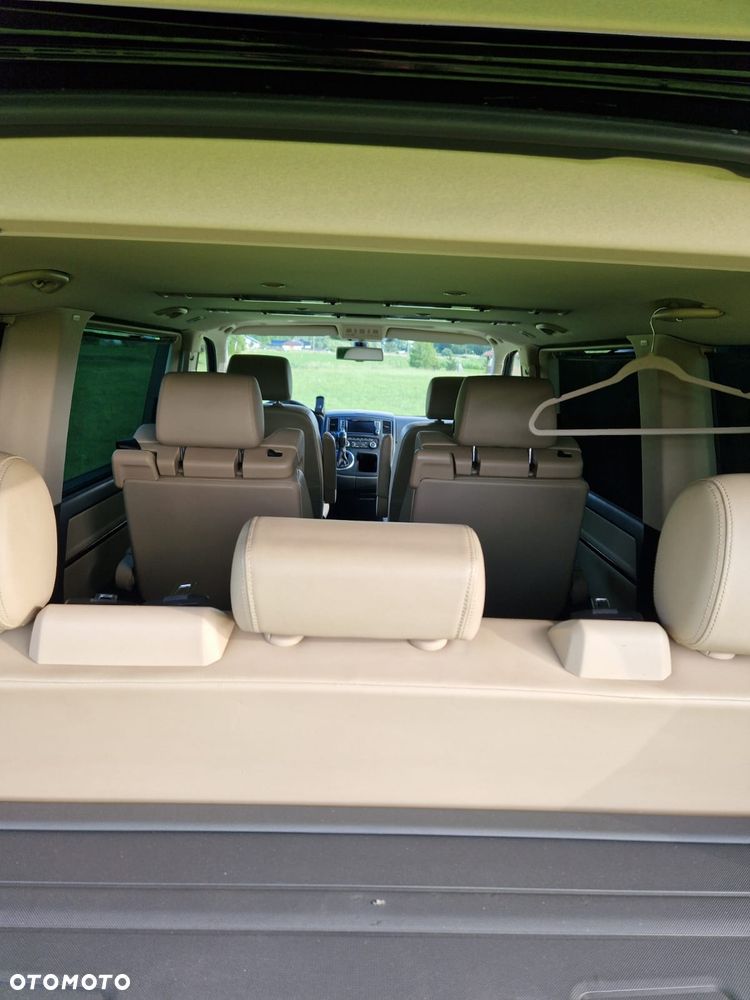Volkswagen Multivan - 10