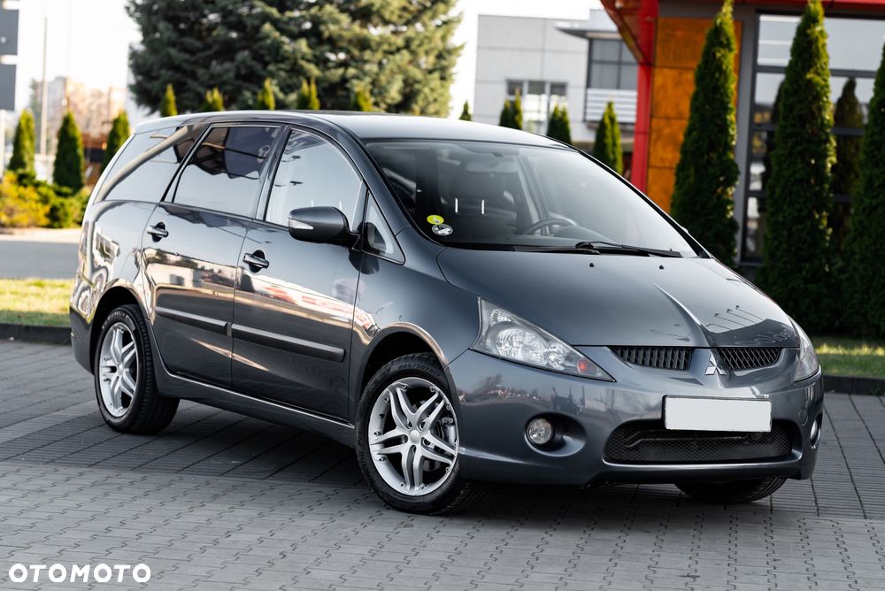Mitsubishi Grandis 2.4 Invite - 3