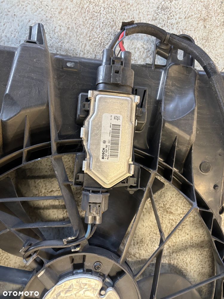 JEEP CHEROKEE LIFT 2019- WENTYLATOR OBUDOWA WENTYLATORA USA 2.4 B - 4