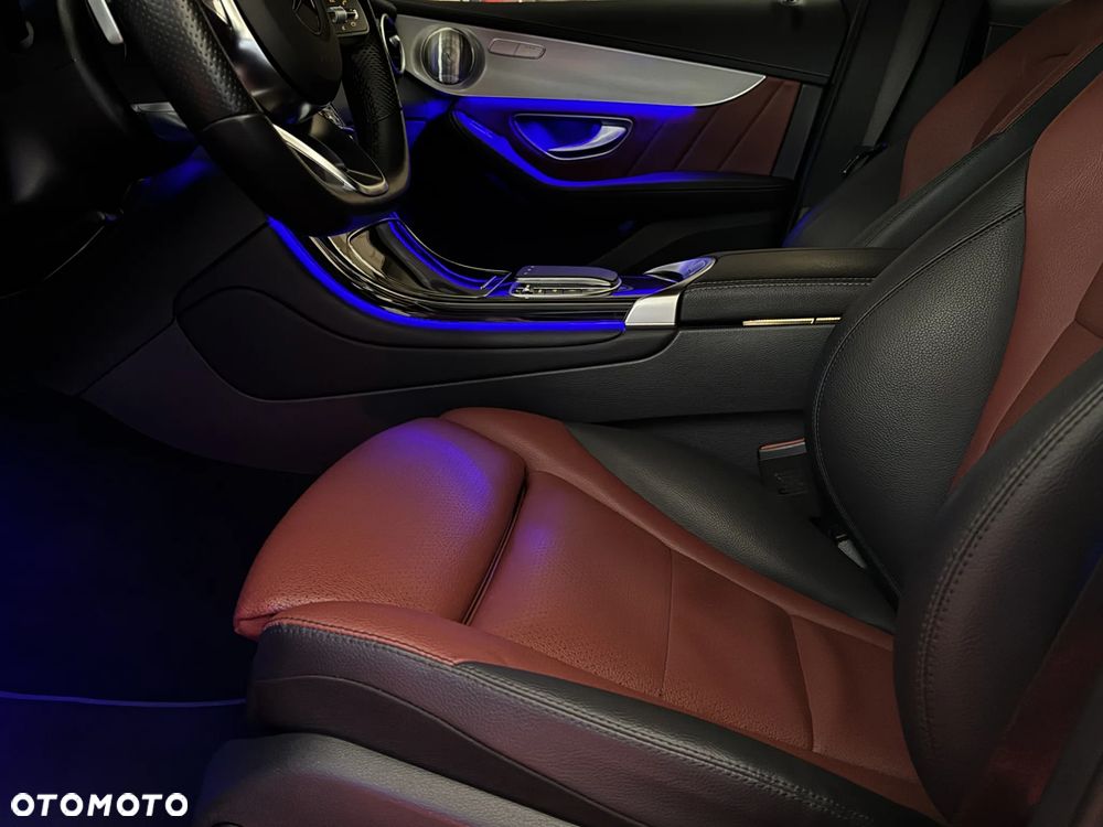 Mercedes-Benz GLC 220 d 4Matic 9G-TRONIC AMG Line Plus - 13