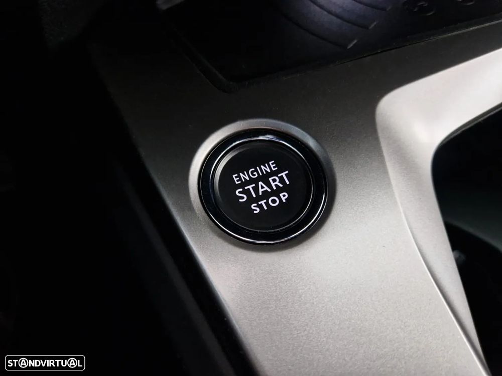 Peugeot 308 1.2 PureTech Allure - 32