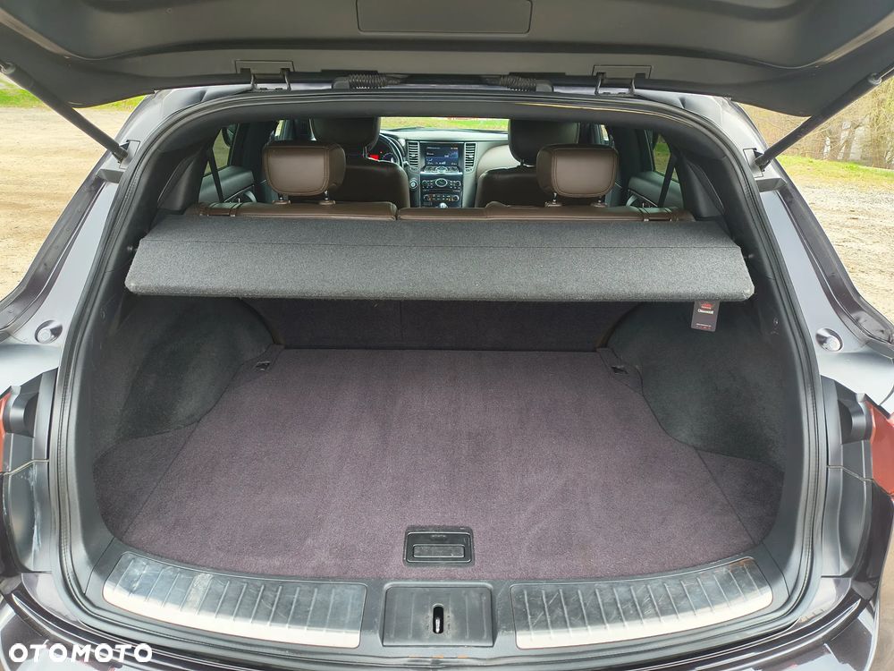 Infiniti FX FX30d S Premium - 28
