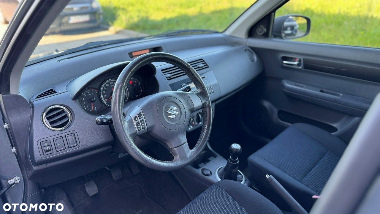 Suzuki Swift - 15