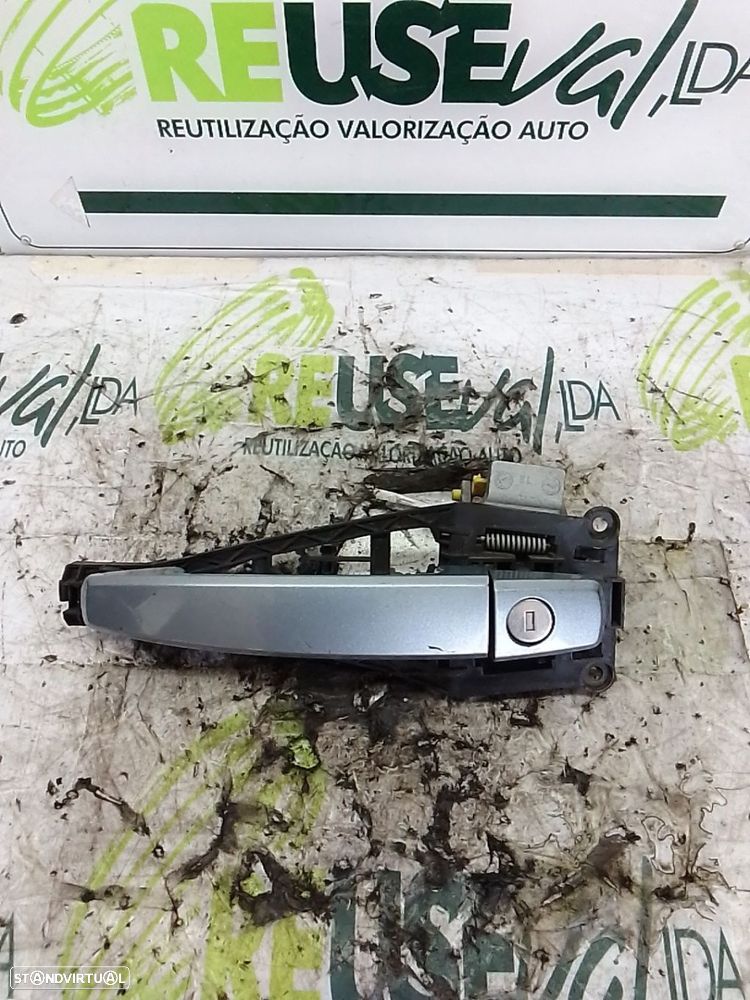 Manípulo Ext Porta Fr Esq Opel Astra H Combi (A04) - 2