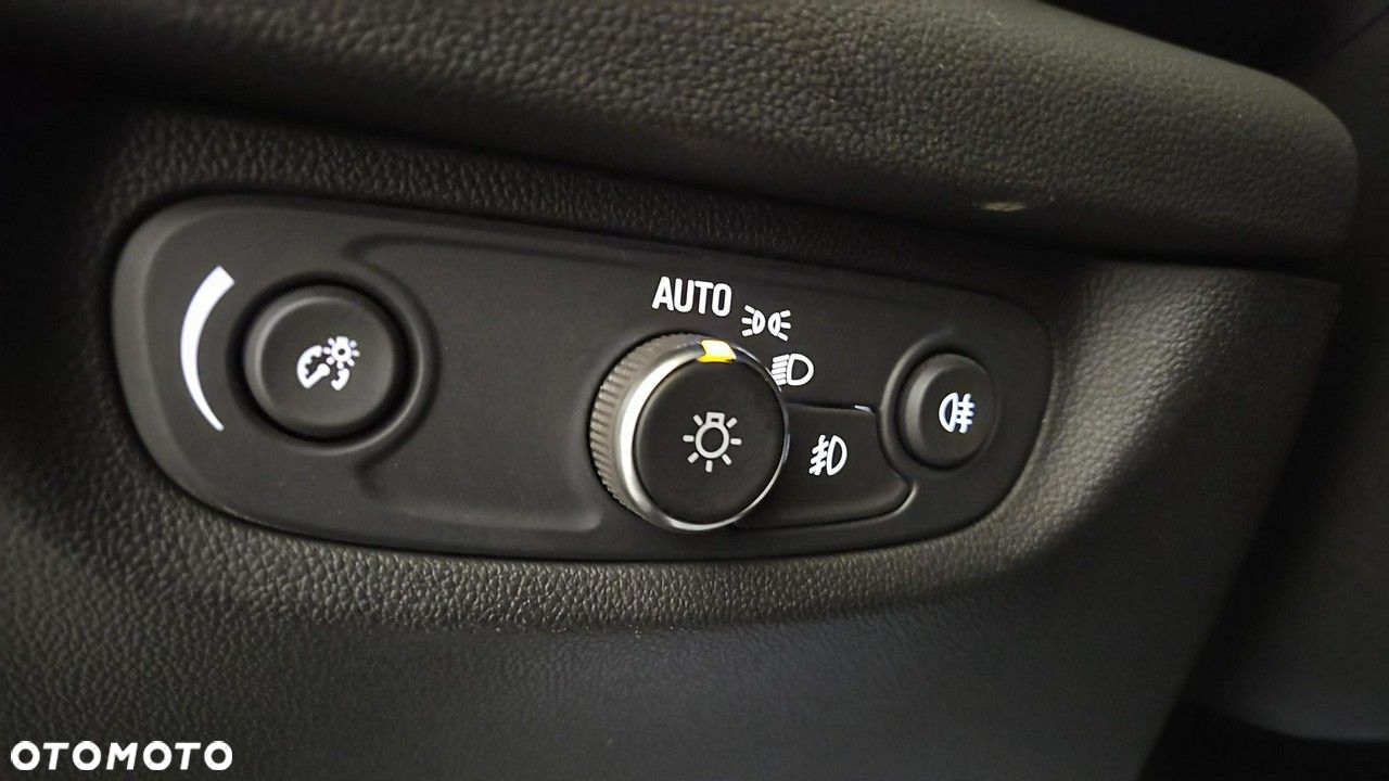Opel Insignia 2.0 CDTI Business Elegance S&S - 17