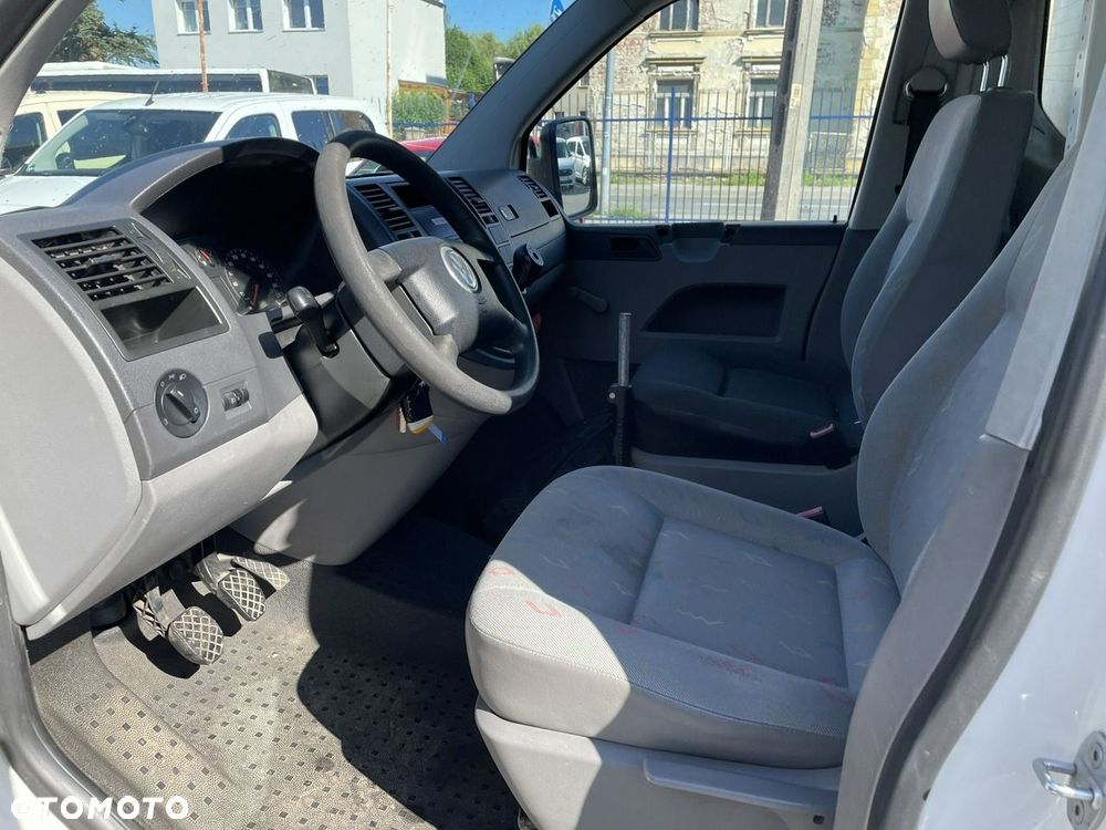 Volkswagen Transporter - 24