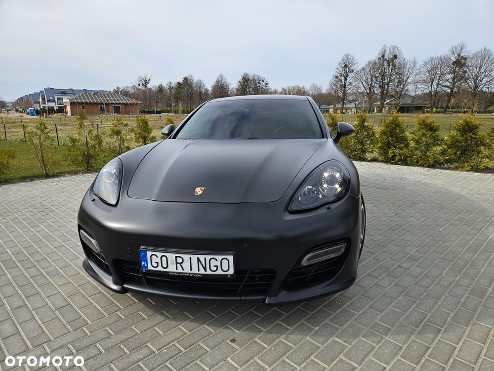 Porsche Panamera - 8