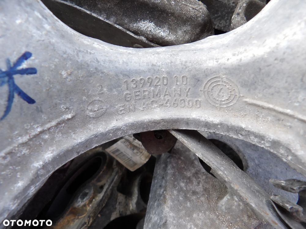 BMW -E60 , BMW5 - WSPORNIK , ŁAPA - 1399201 - 1