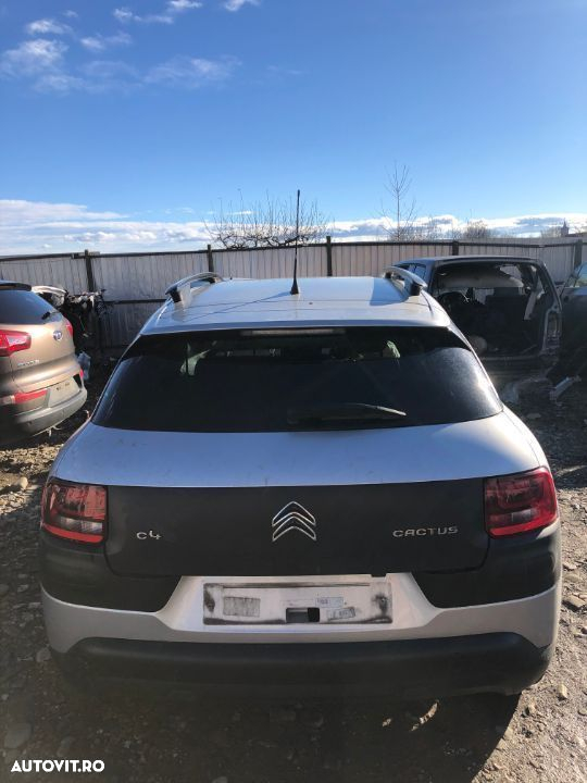 Dezmembrez citroen c4 cactus 2015 Dezmembrez citroen c4 cactus din 2015 - 2