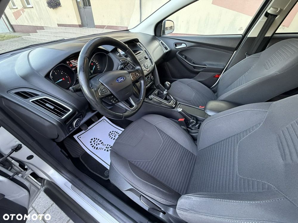 Ford Focus - 16