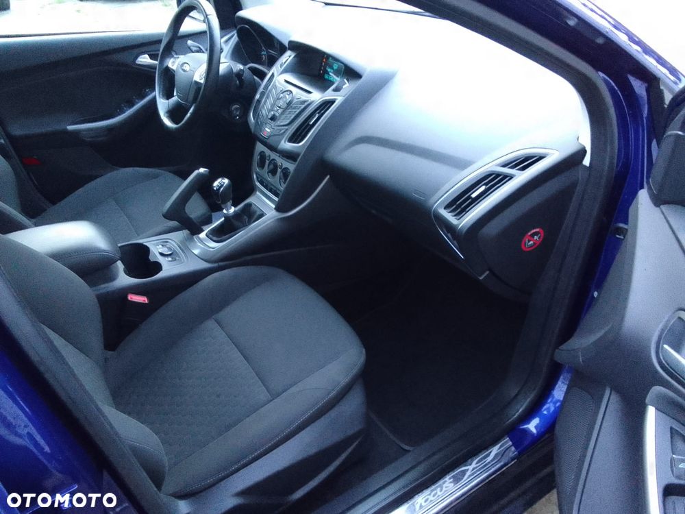 Ford Focus - 8