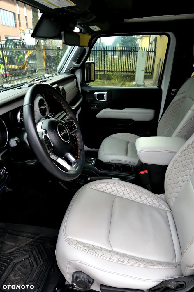 Jeep Wrangler 2.0 4xe Plug-In Hybrid Hardtop Sahara - 13