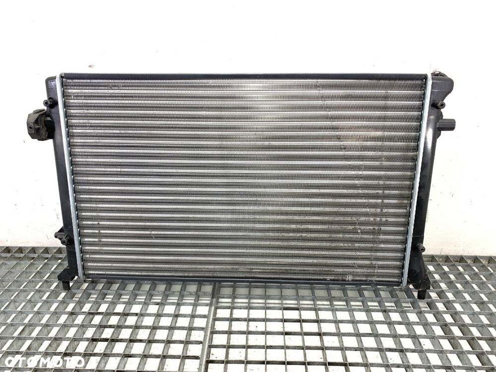 CHŁODNICA WODY  AUDI A3 (8P1) 2003 - 2013 1.6 75 kW [102 KM] benzyna 2003 - 2012 - 1