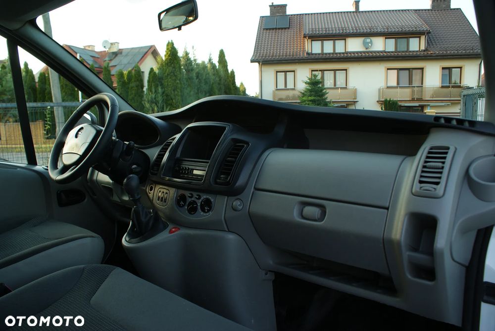 Opel Vivaro - 7