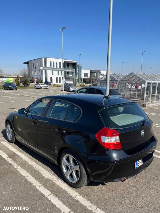 BMW Seria 1 118i - 4