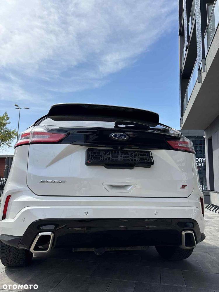 Ford Edge - 8