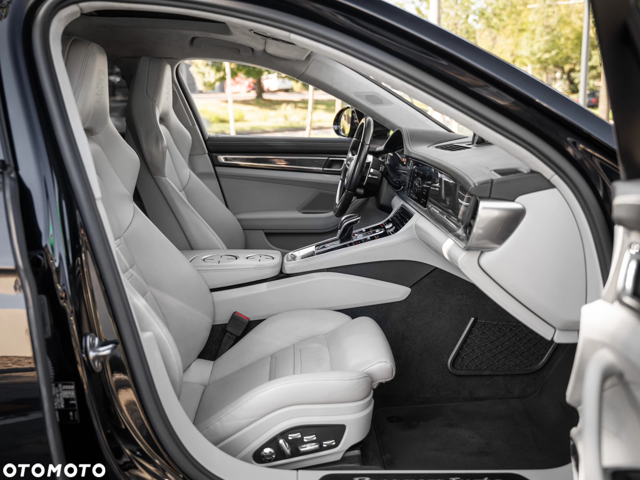 Porsche Panamera Turbo - 24