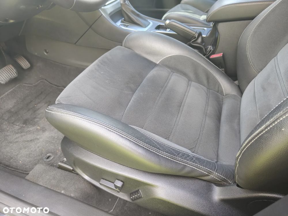 Ford Mondeo 2.0 EcoBoost Start-Stopp Autom Titanium - 15