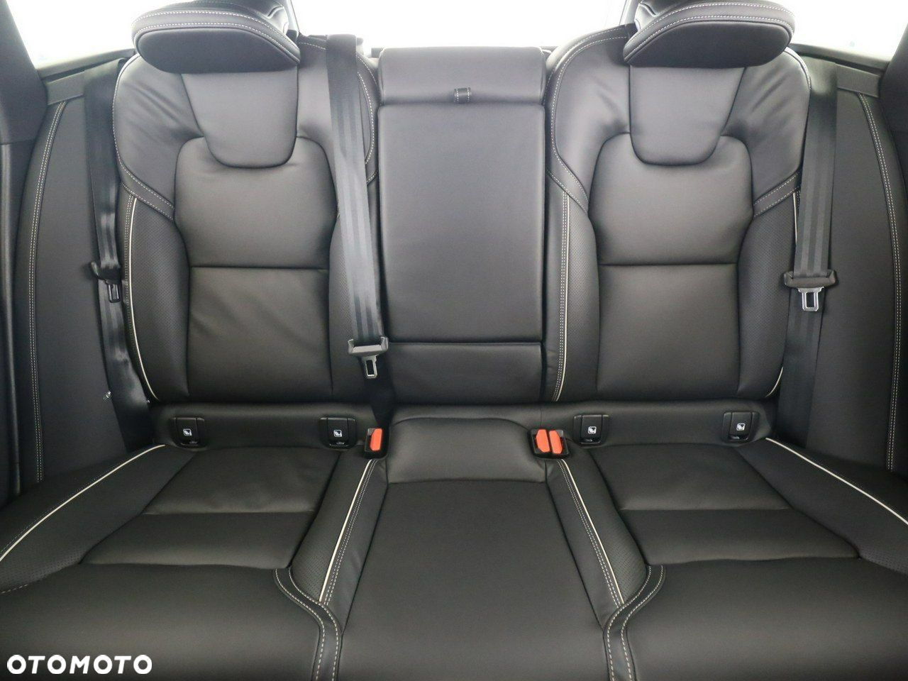 Volvo V90 Cross Country B4 D AWD Ultimate - 11