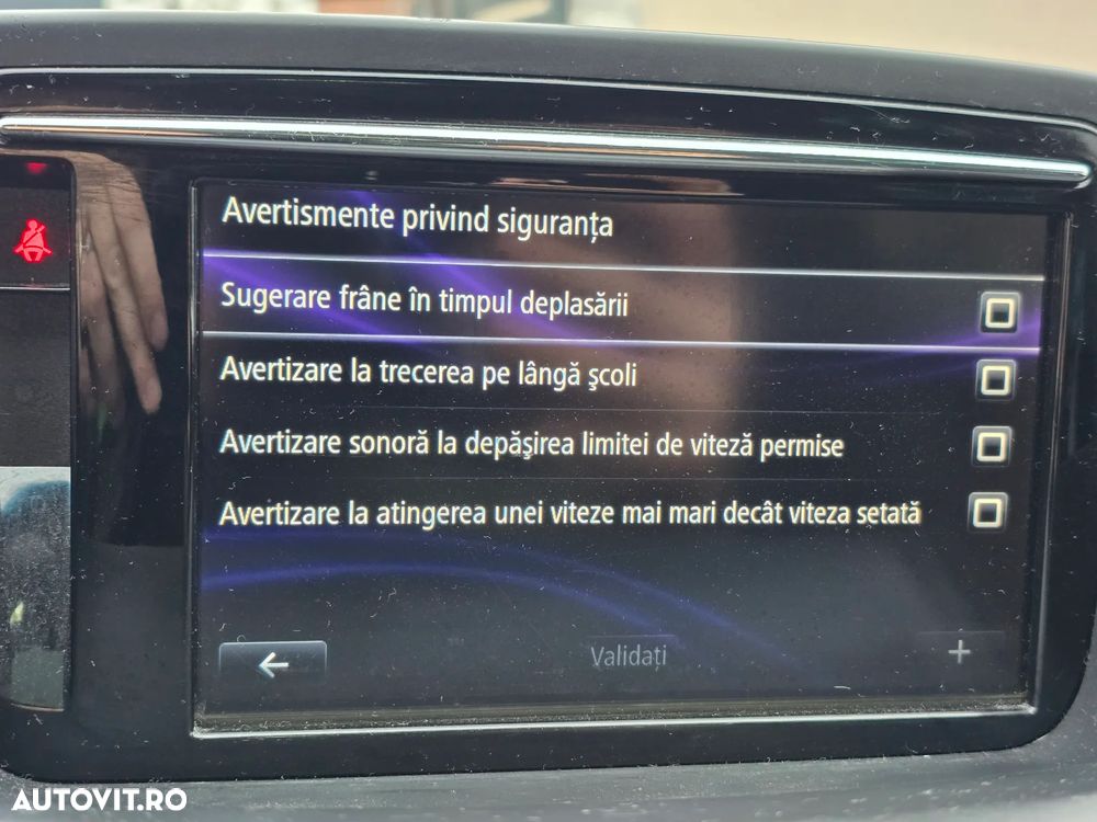 Renault Megane ENERGY dCi 110 EDC BOSE EDITION - 18