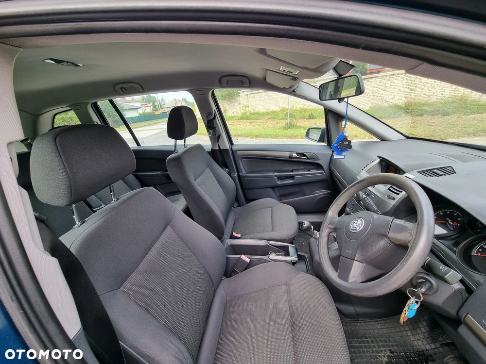 Opel Zafira - 8
