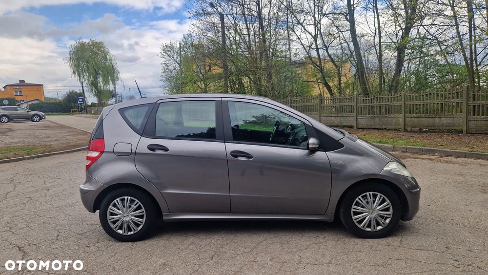 Mercedes-Benz Klasa A 150 BlueEFFICIENCY Elegance - 3